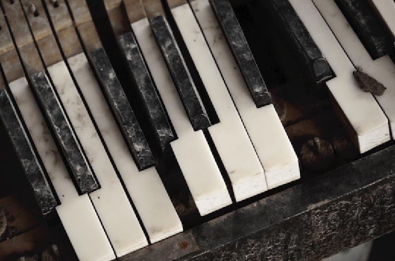 Featured image of post 為什麼鋼琴音不準的時候，聽起來會像是音不準？